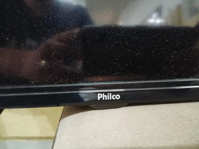 Smart TV PHILCO LED de 42 polegadas Full HD Roku TV ptv42g52rcf (DEFEITO) - Foto 3