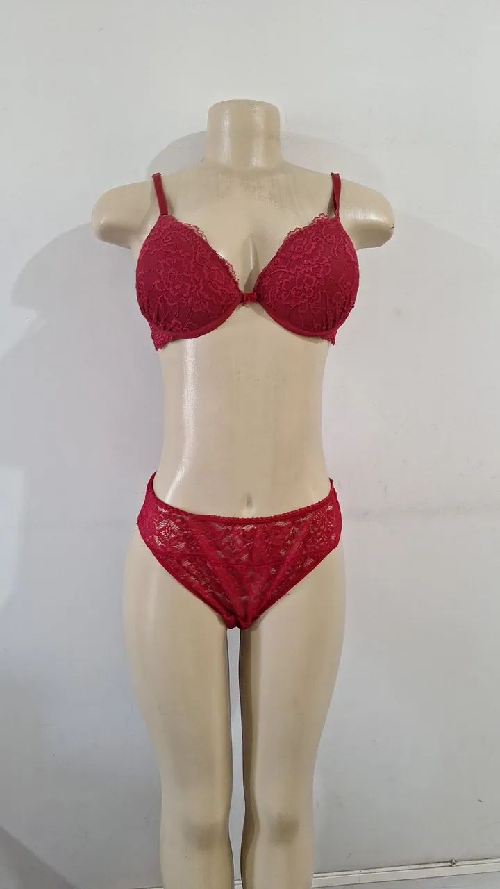 Conjunto feminino vermelho 