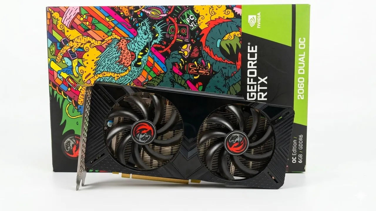 ASUS TUF Gaming Radeon RX 7700 XT OC Edition 12GB Usada - Placas