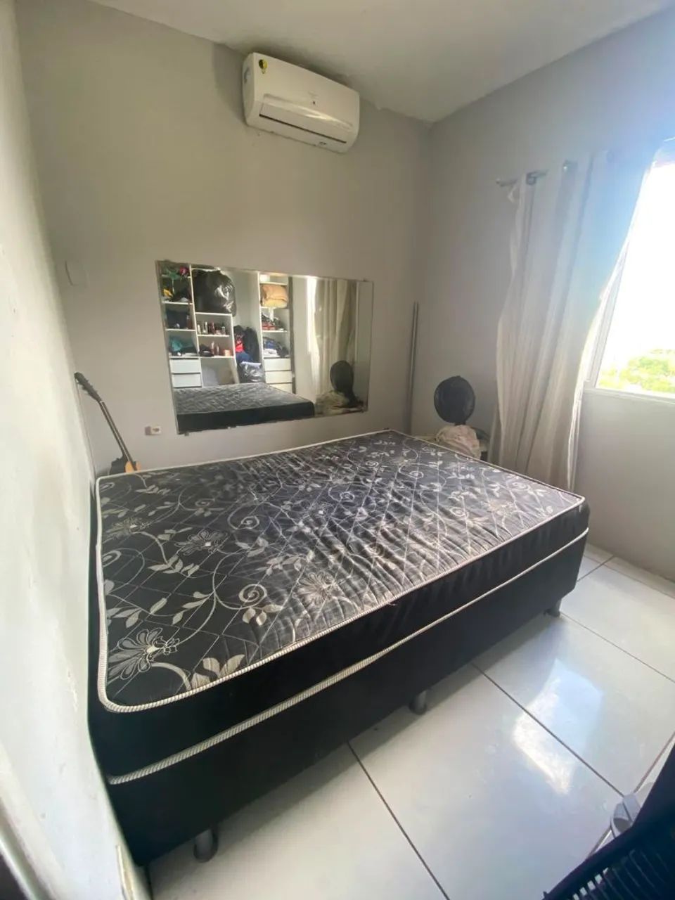 Vento uma cama de casal e leva a outra de brinde