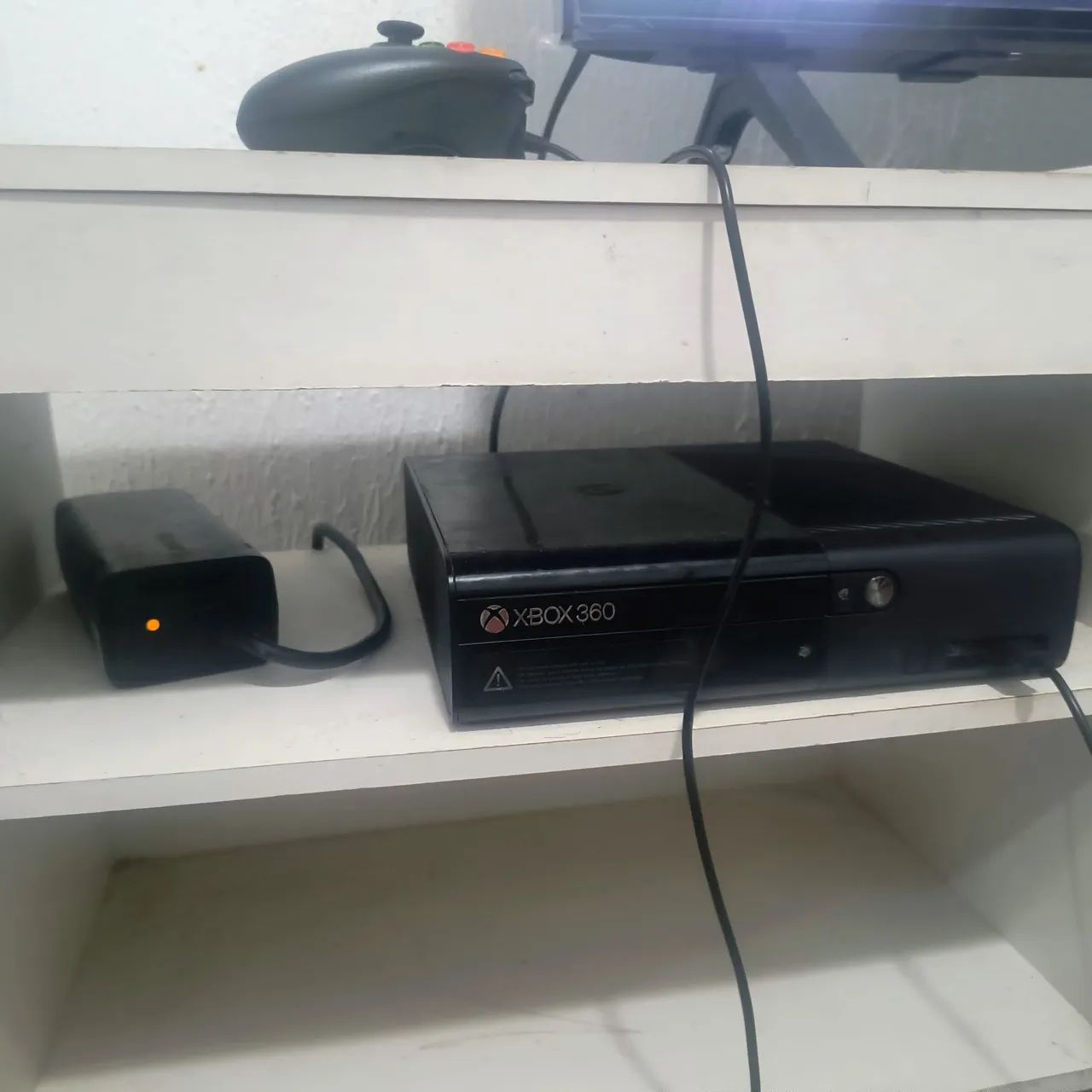XBOX 360 Slim (BLOQUEADO)