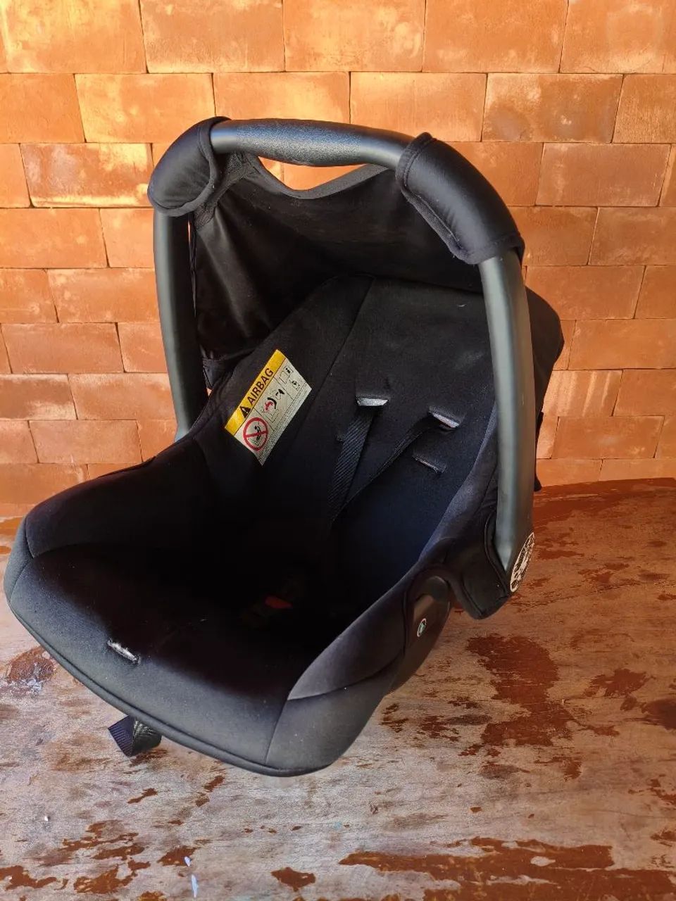 Carrinho de bebê com bebê conforto  - Foto 4