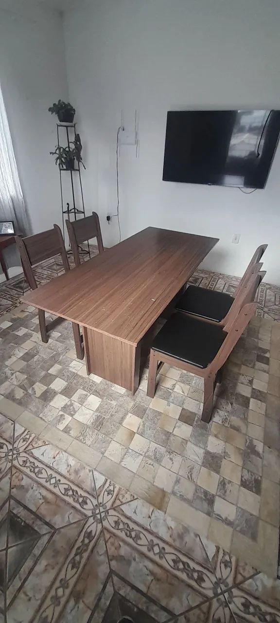 Mesa retangular com 4 cadeiras  - Foto 3