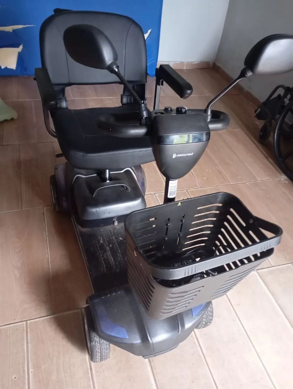 Cadeira de rodas elétrica 