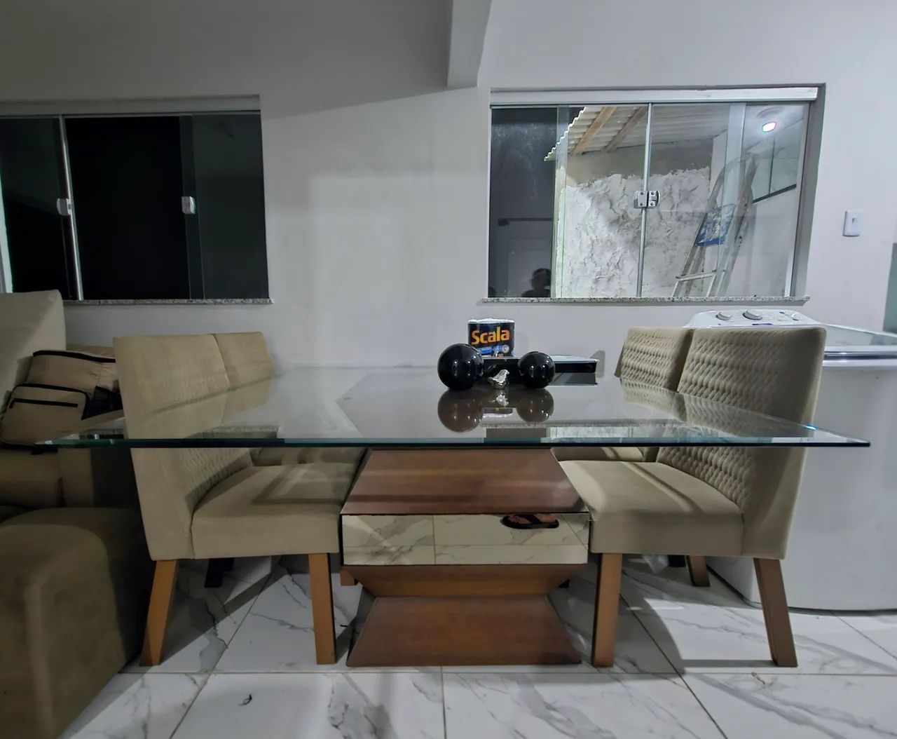 Mesa de vidro com 4 cadeiras - Foto 4