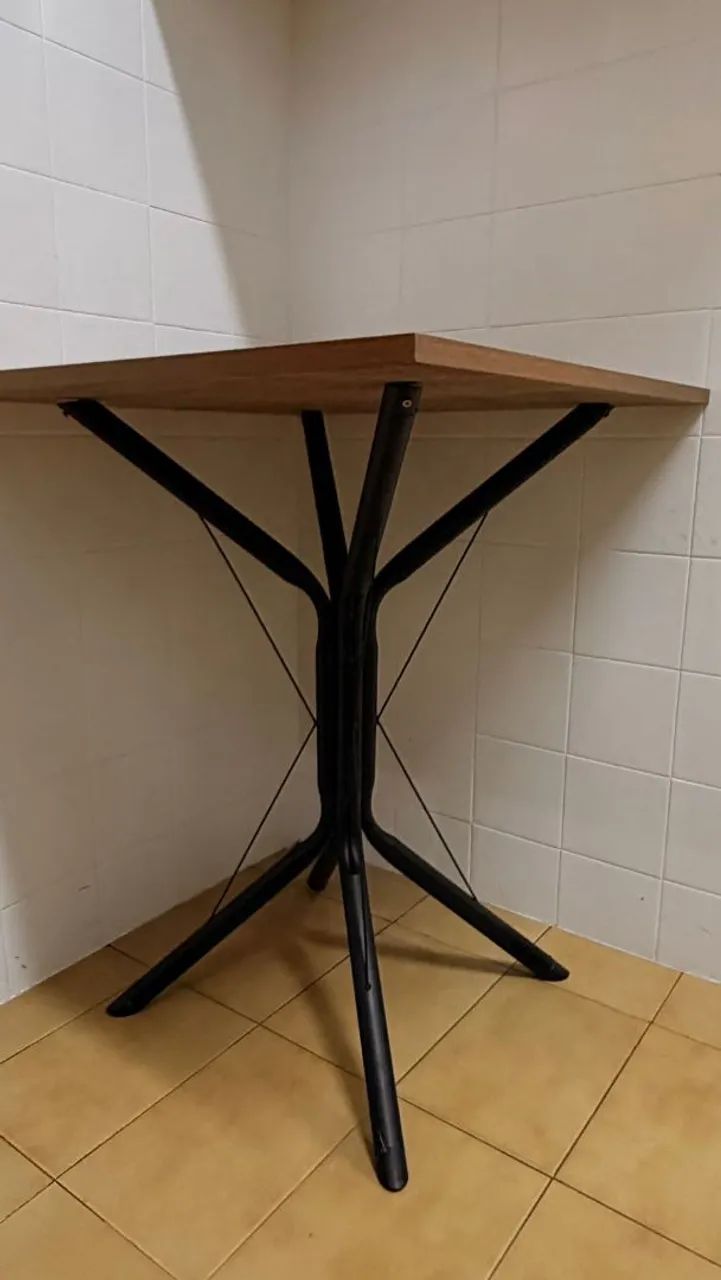 Mesa MDF resistente 90x90 tampão  - Foto 2