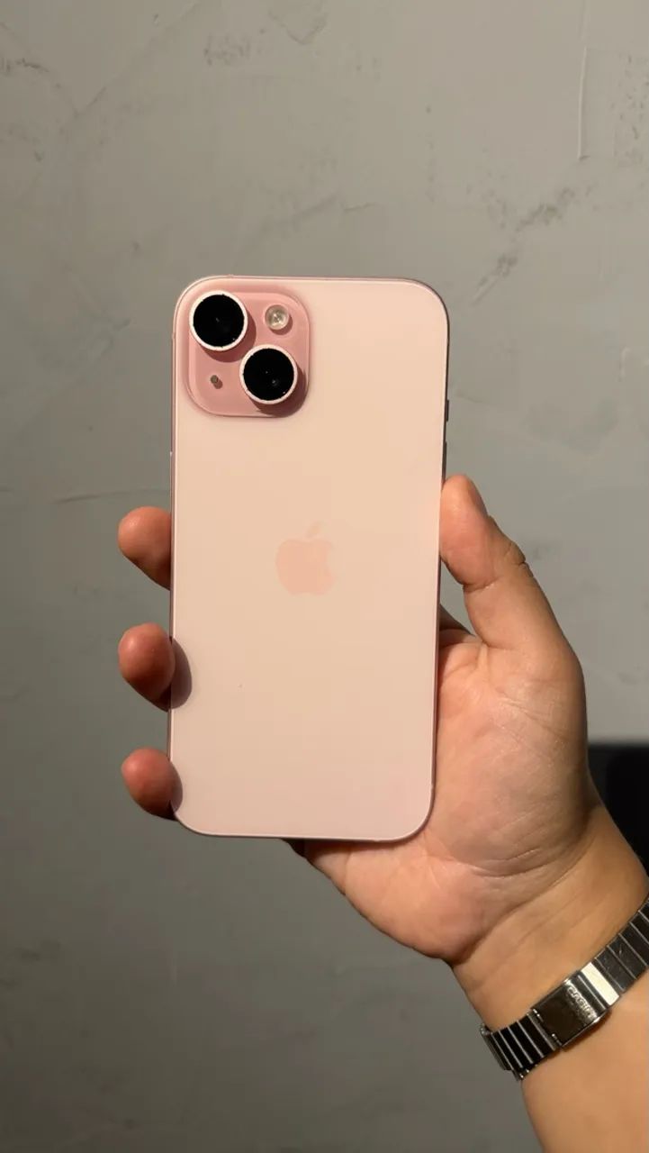 iPhone 15 128GB