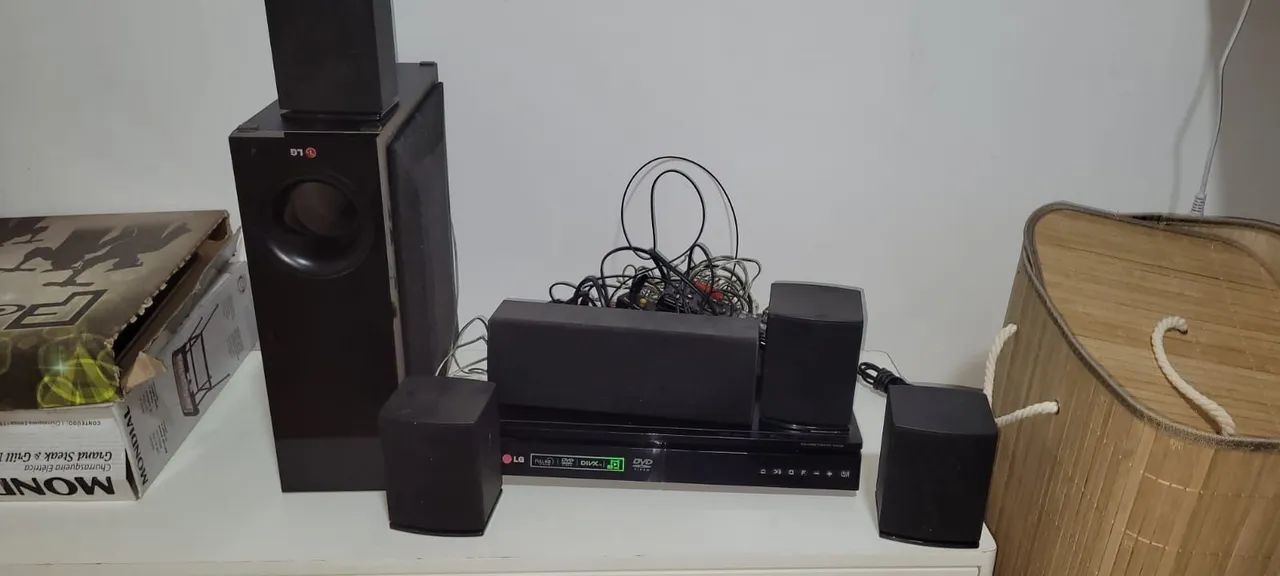 Home THEATER  - Foto 2