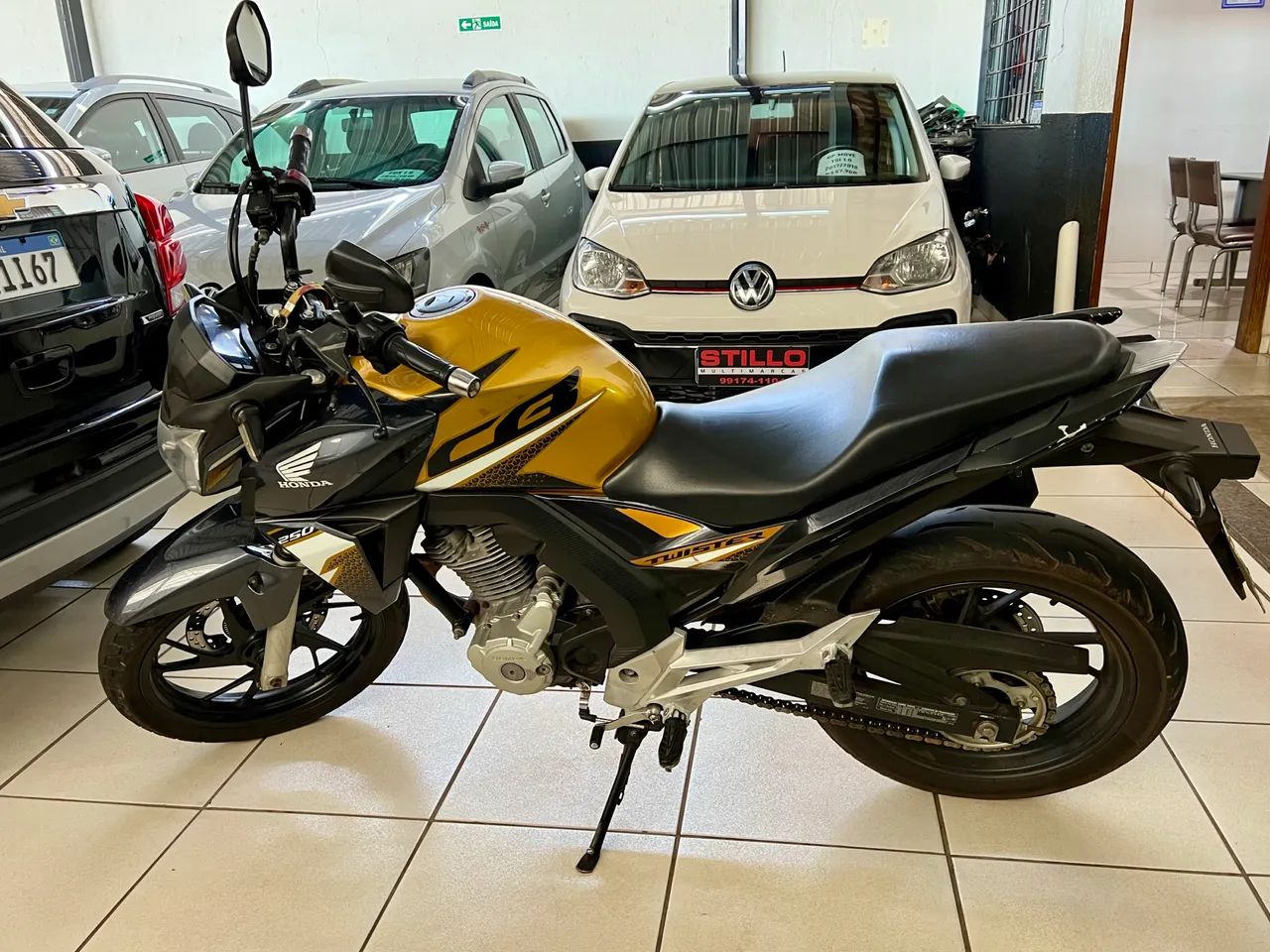 CB250F Twister  - Foto 2