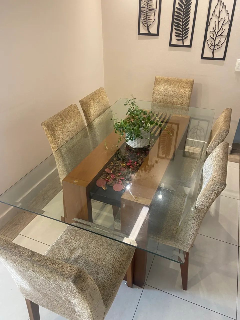 Mesa de jantar com 6 cadeiras - Foto 2