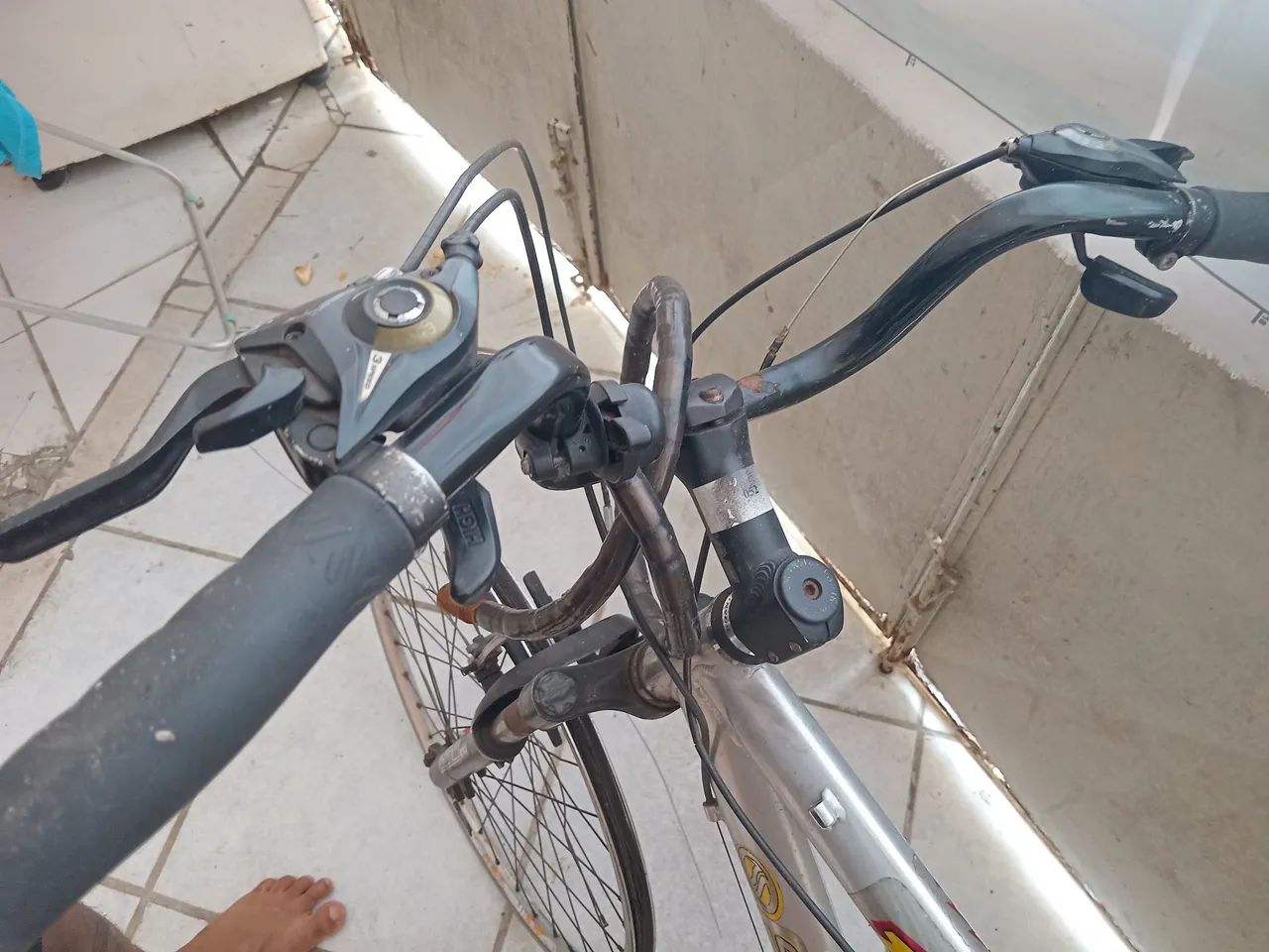 Vendo bicicleta de alumínio  - Foto 4