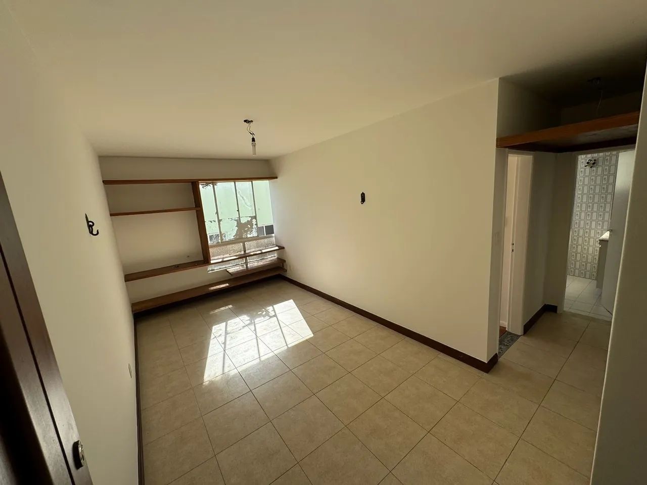 Apartamento 1 quarto com dependência 