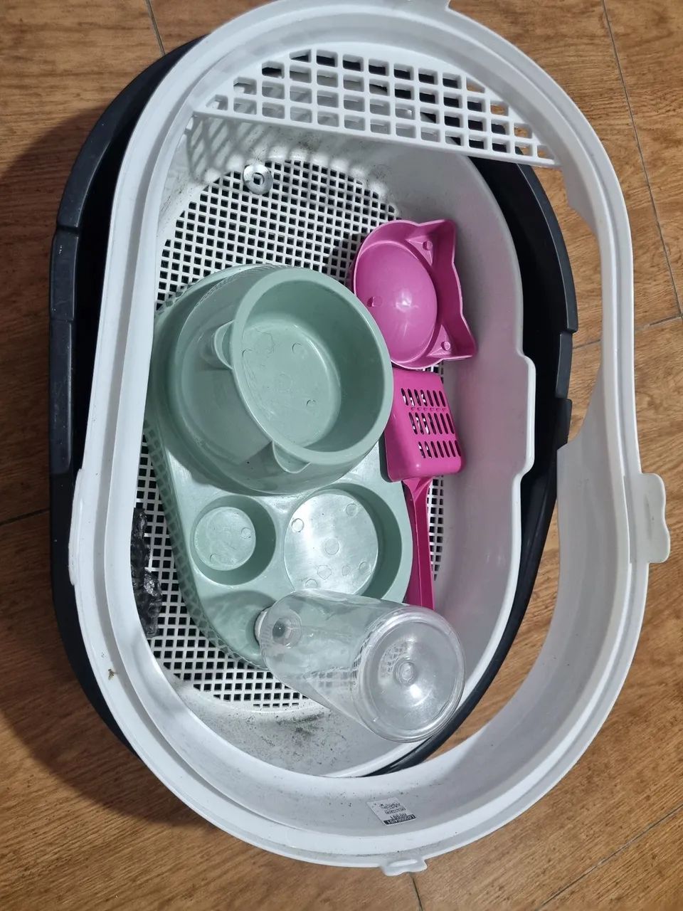 Comedouro e bebedouro e caixa de areia - Foto 4