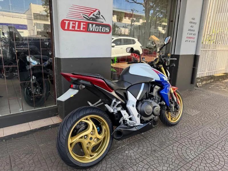 HONDA CB 1000R 2014 - Foto 5