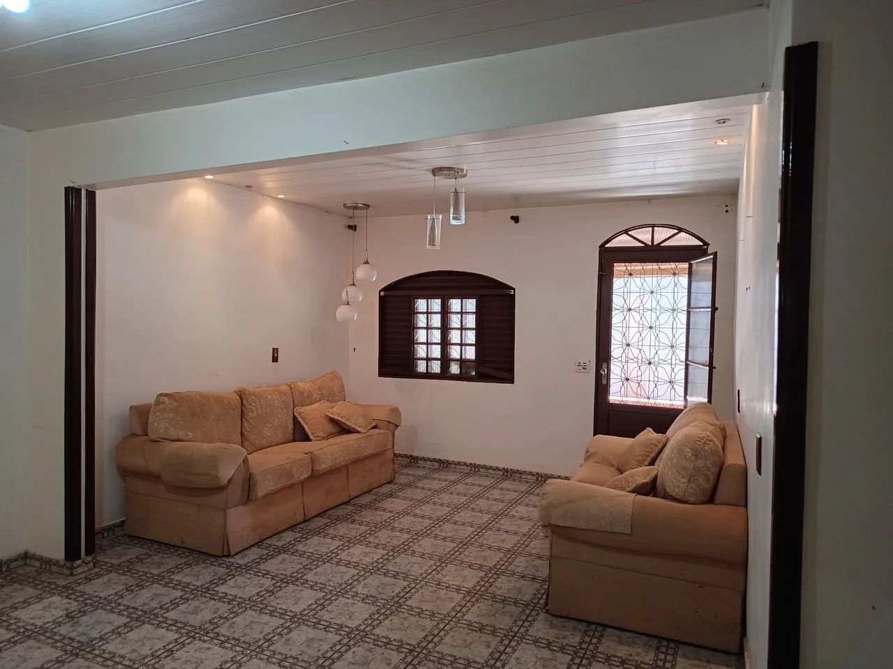 CASA A VENDA N ARNIQUEIRA CHÁCARA 3  - Foto 2