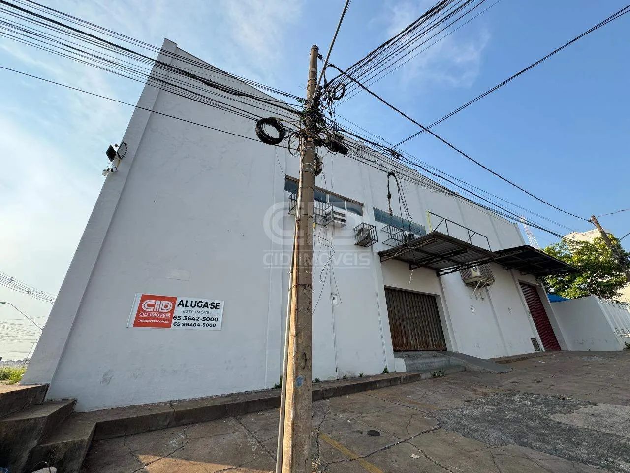 Salão Comercial com Aproximadamente 1.098m² no Bosque da Saúde