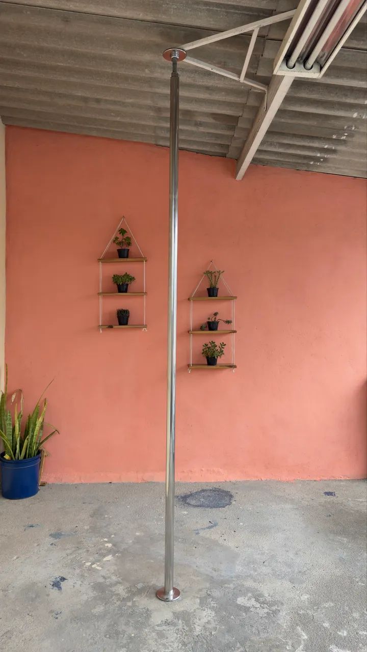 Barra fixa pole dance