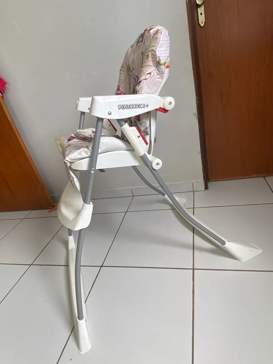 CADEIRA DE ALIMENTAR ( PAPA e SONECA ) - Foto 2