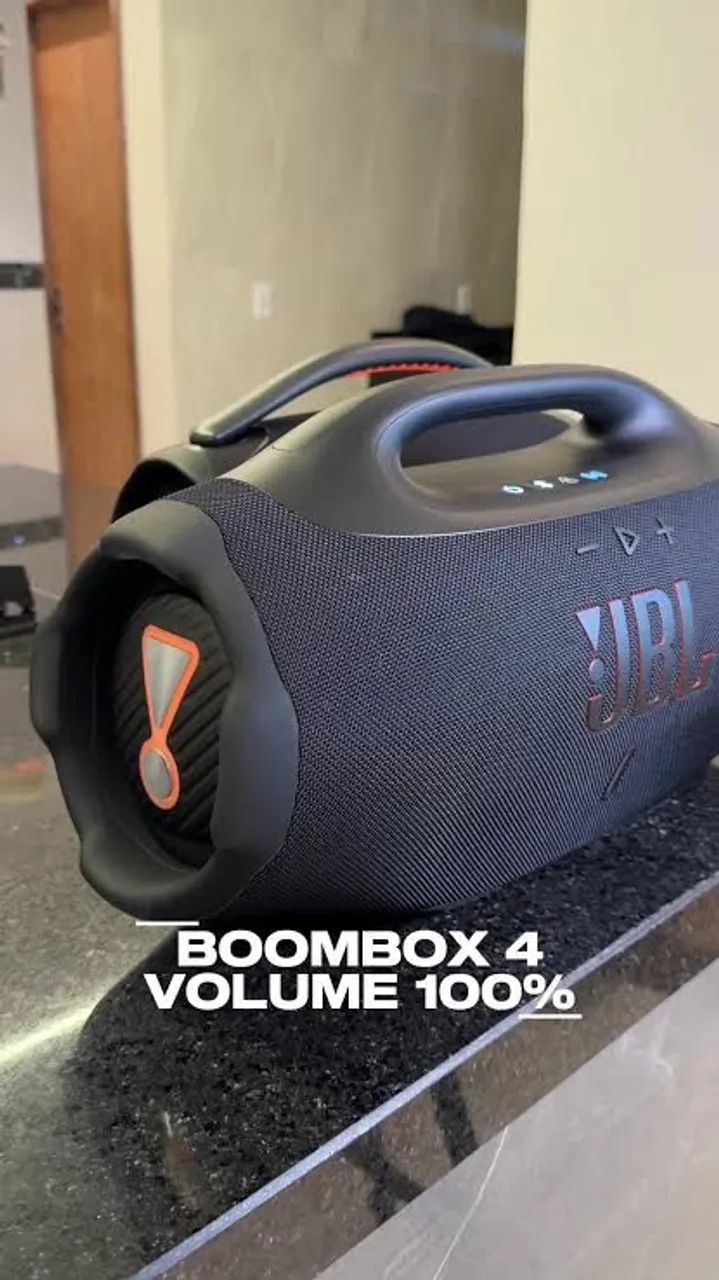 JBL boombox 4