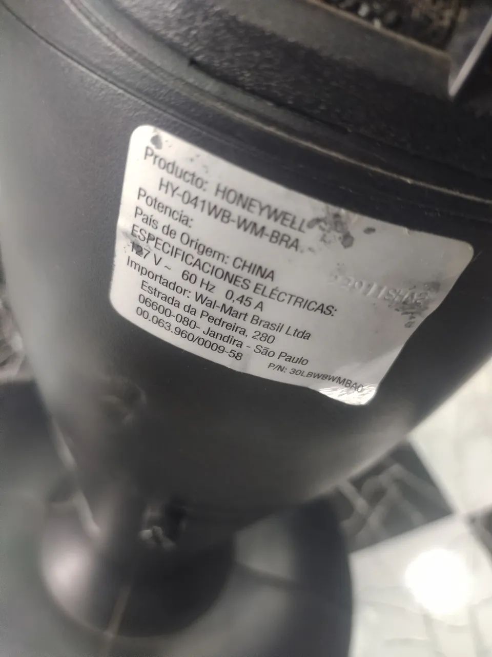 Vendo Ventilador Vertical marca Hone Ywell obs. nao esta funcionando R$ 150,00 - Foto 6