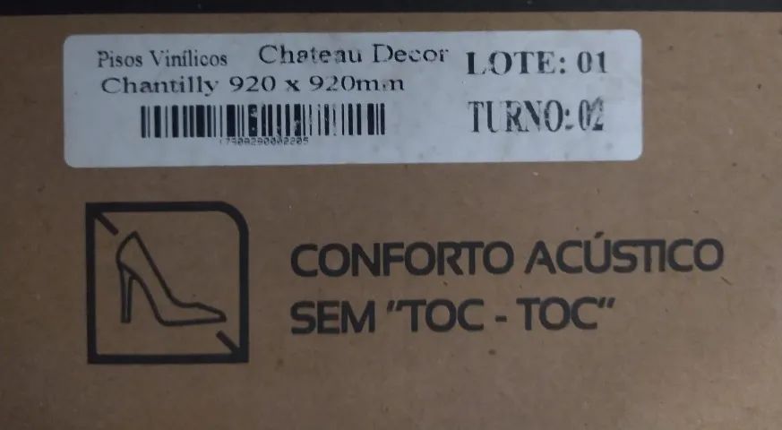 Piso vinílico Linha Château Decor (colado)