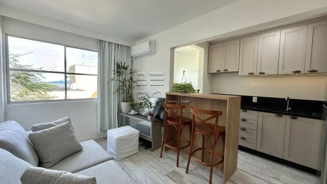 Apartamento mobiliado com 2 dormitórios em Coqueiros