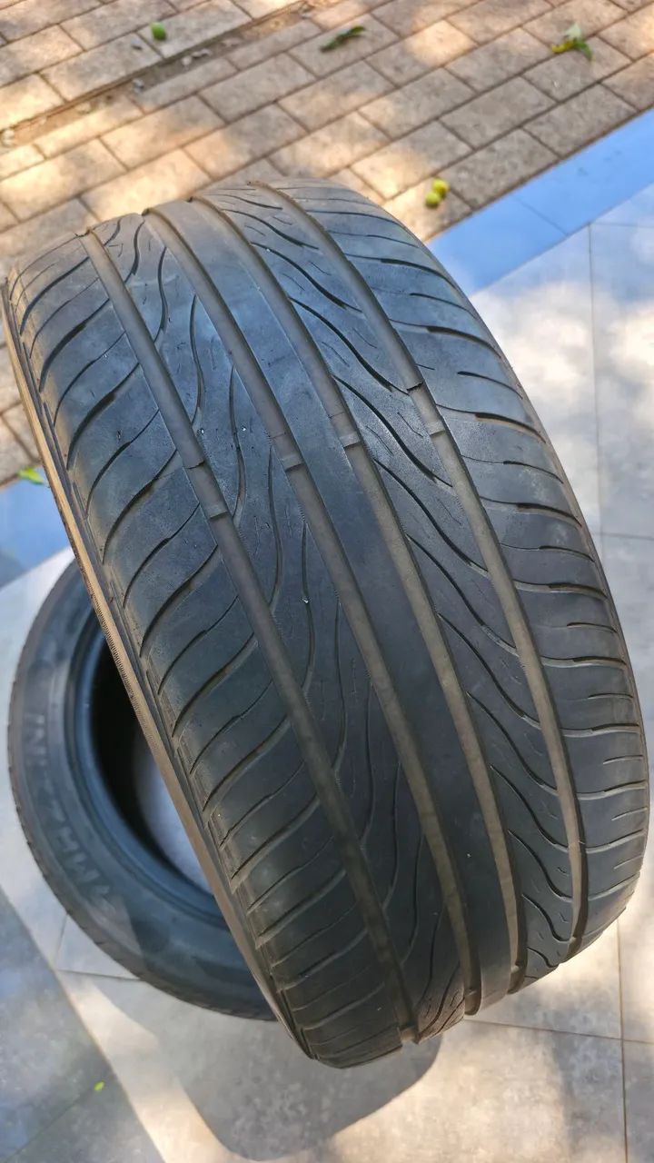 02 pneus 245/45 r18