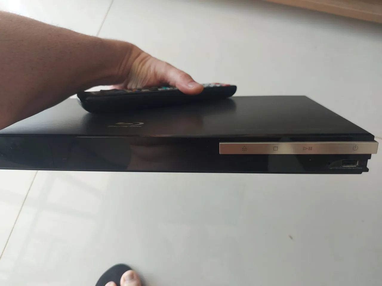 Aparelho Blu Ray Samsung + 3 filmes - Foto 3