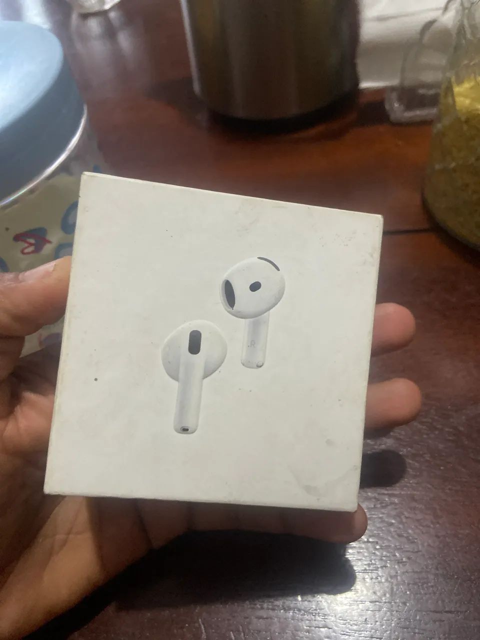 AirPods 4