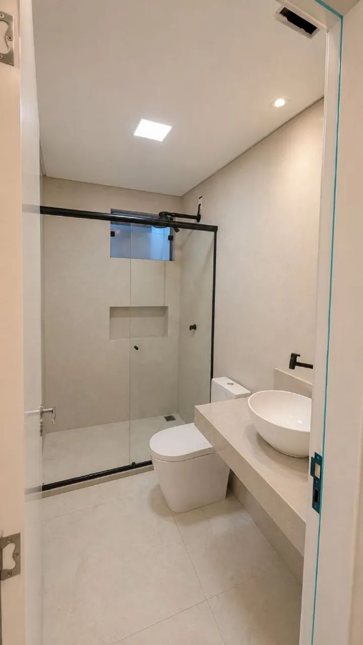 CASA COM SUÍTE A 300M DO MAR - R$390 MIL - Foto 4