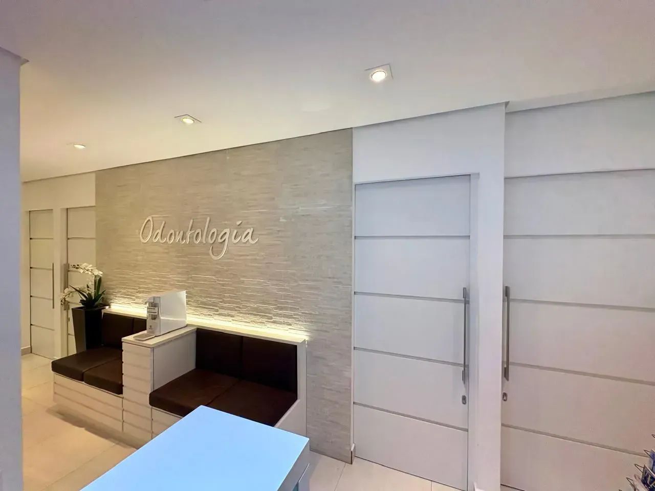 Sala comercial a venda com 4 consultórios, 71 m² - Centro - Foto 2