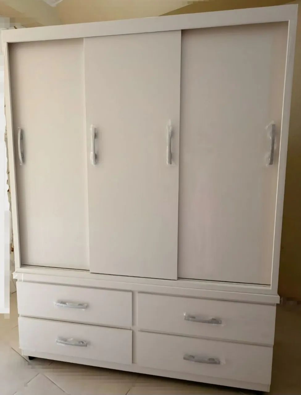 Guarda roupa bloco de MADEIRA novo