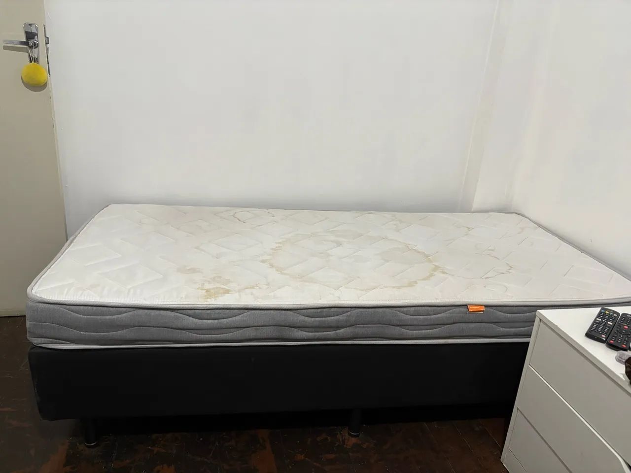 Cama e colchão solteiro  - Foto 3