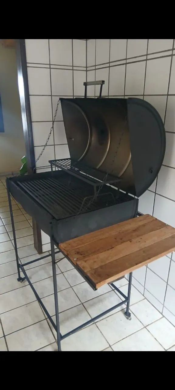 Churrasqueira ideal para que trabalhar com churrasquinho ou  fazer churrasco - Foto 2