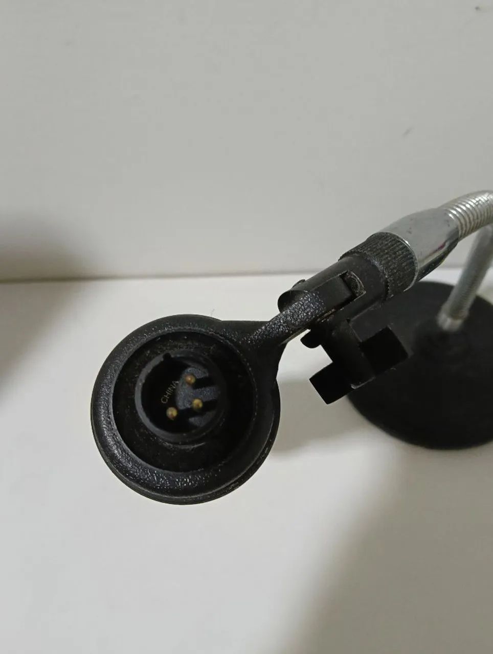 Microfone Audio Technica AT 2020 + suporte - Foto 4