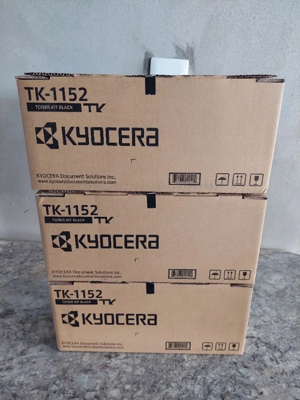 3 Toner Kyocera TK1152 Original  - Foto 2
