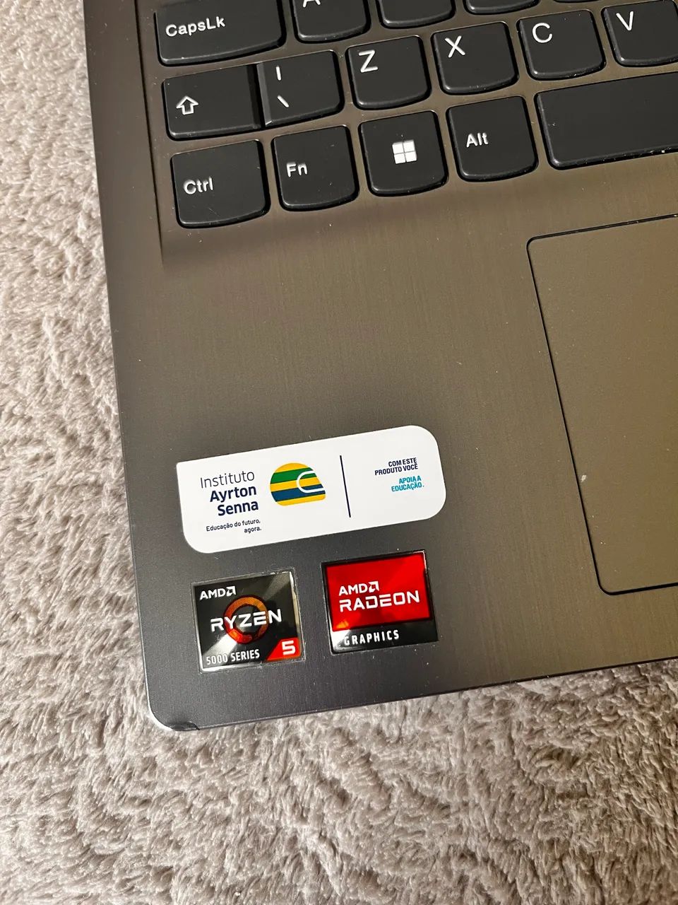 Notebook Lenovo Ryzen 5  - Foto 3