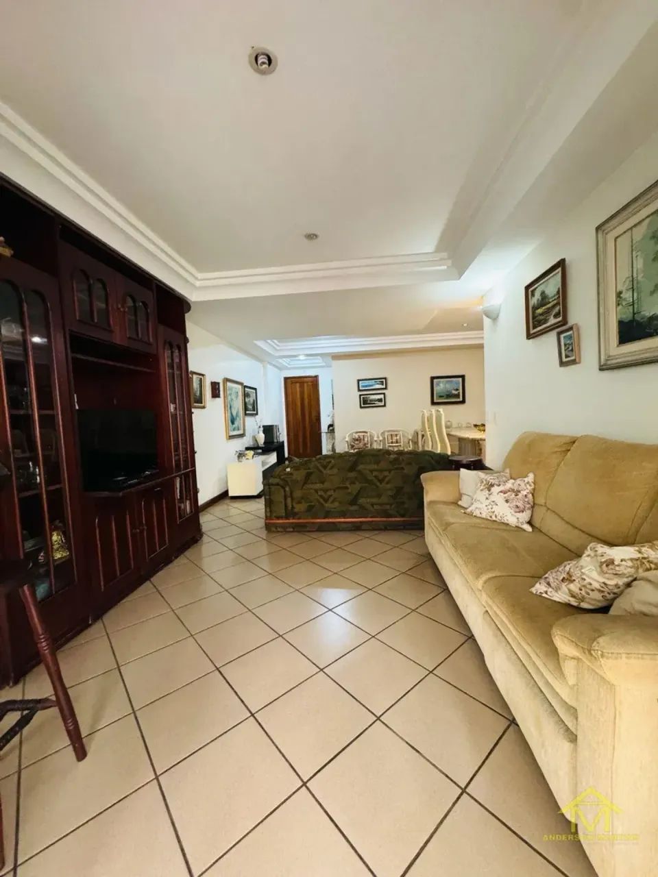 Apartamento Montado em Praia da Costa: 4 Quartos com Suíte com 190 m² - Foto 2