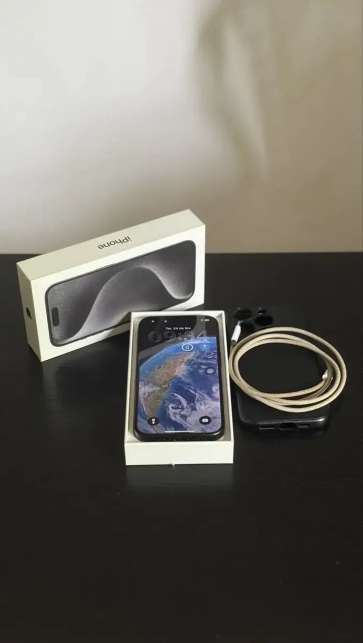 iPhone 15 Pro - 128GB (Bateria 86%) - Foto 2