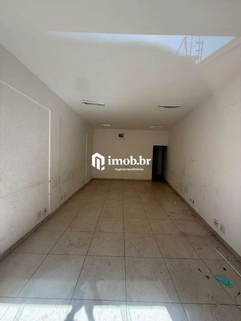 Sala Comercial no Bairro Mercês com 24m² - Foto 3