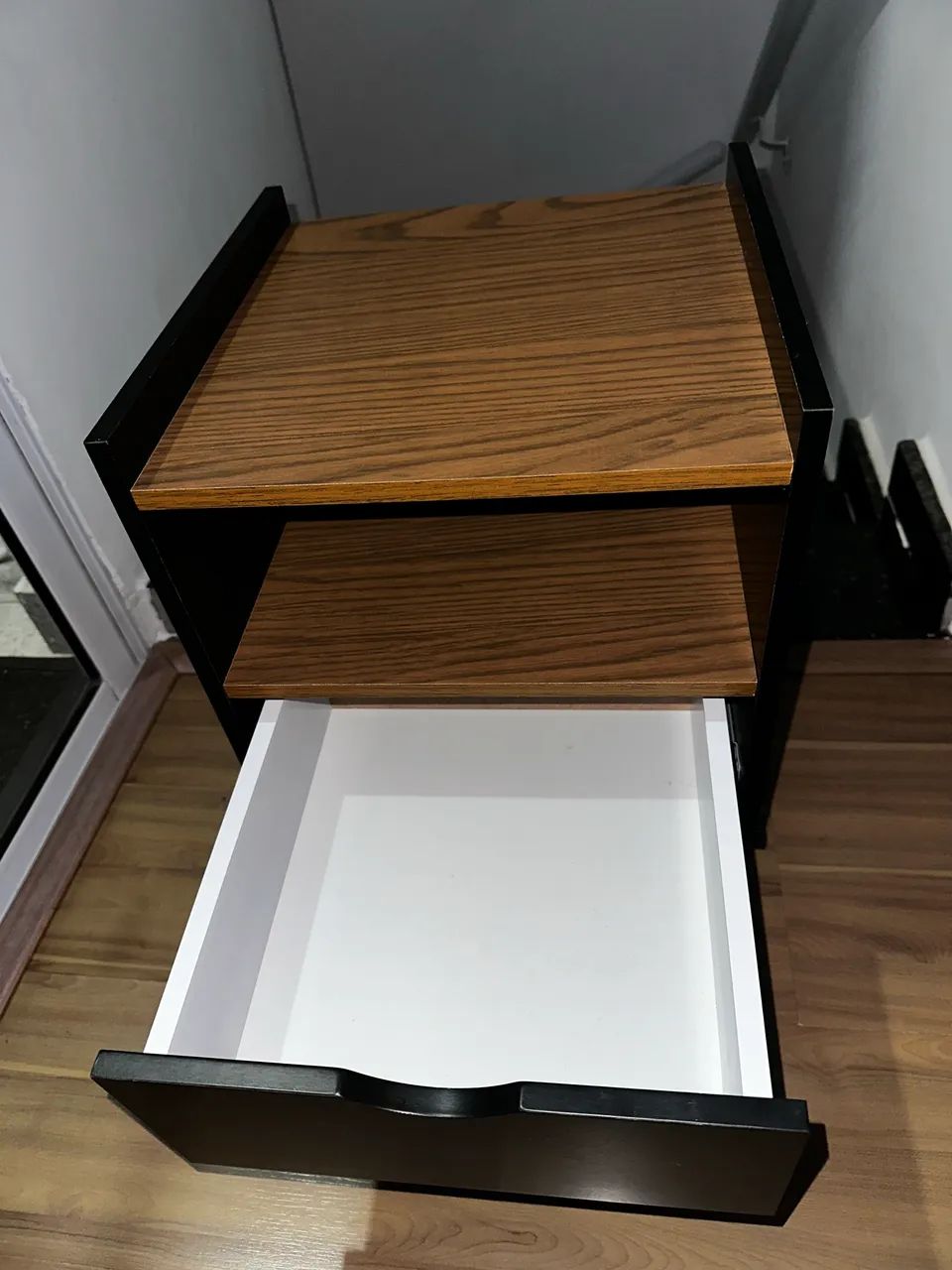 Mesa de Cabeceira com 1 gaveta e nicho - Foto 5
