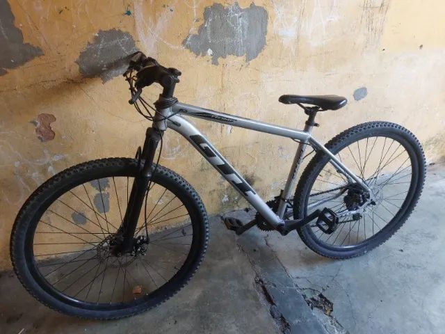 Vendo uma Bicicleta aro 29