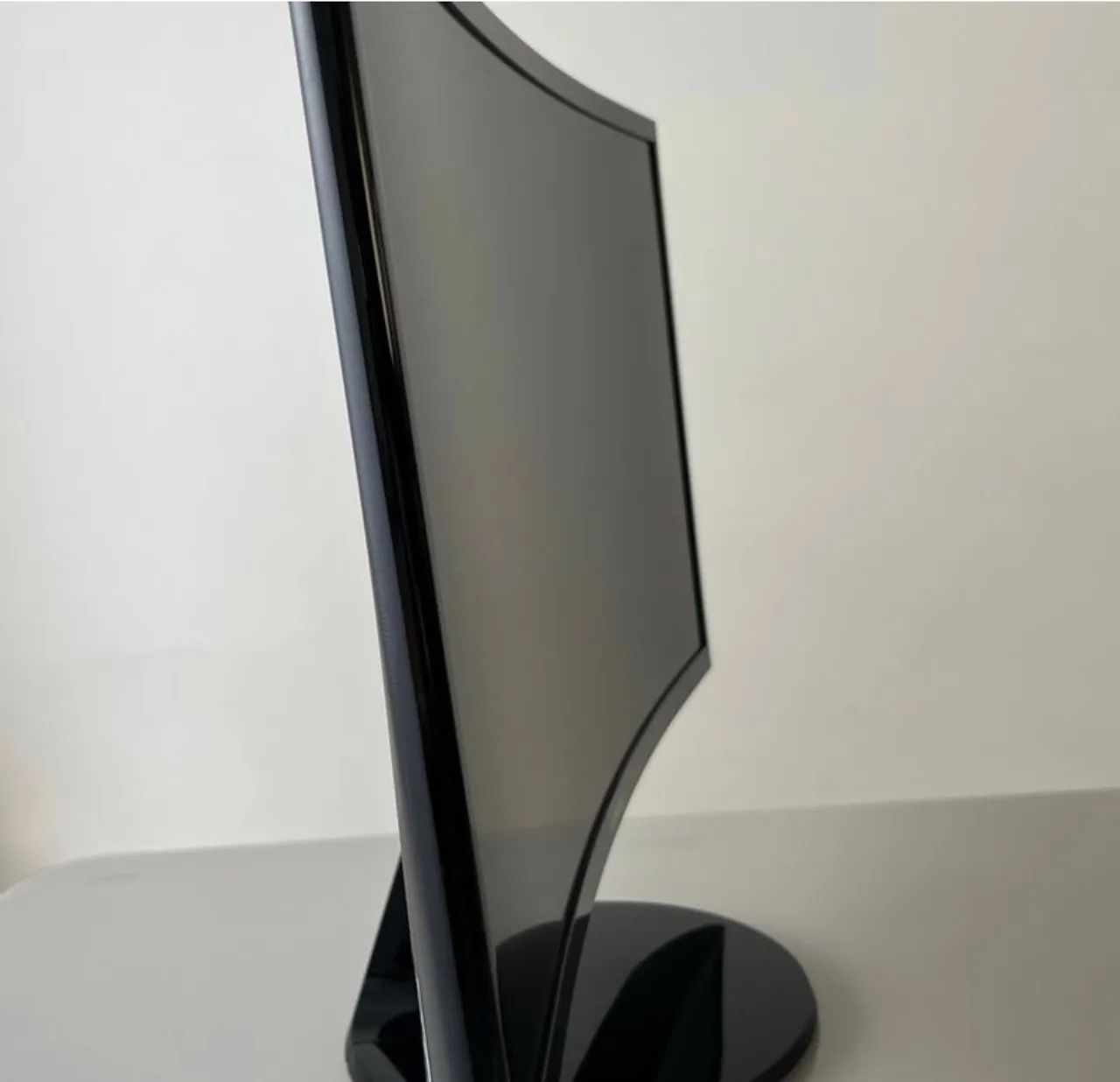 Monitor Samsung curvo 24 full hd - Foto 2