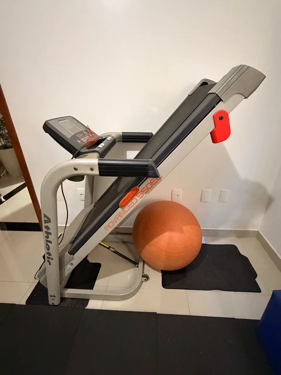 Esteira Athletic Advanced 550EE c/ defeito  - Foto 2
