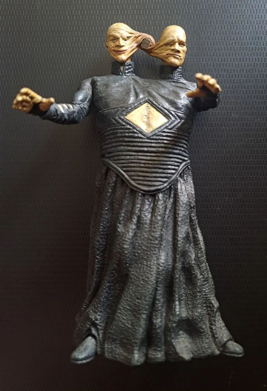 Figura Cenóbita Cojoined Twins Hellraiser 4 Clive Barker NECA 
