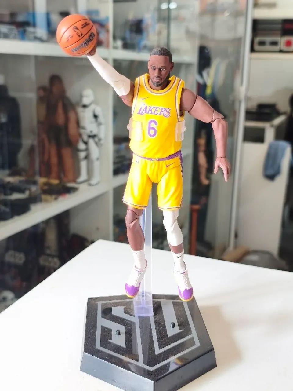 Boneco LeBron James Starting lineup original - Foto 4