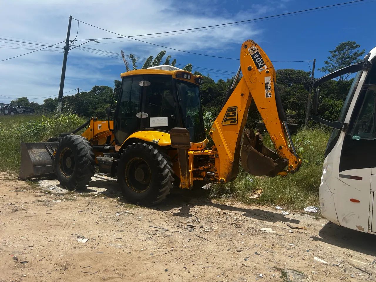 Retroescavadeira JCB 4cx ano 2010 - Foto 3