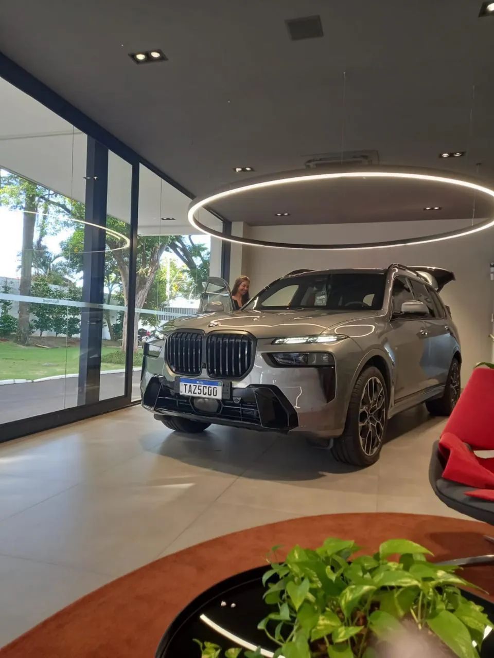 BMW Ix iX XDrive 40 Aut. (Elétrico) 2025