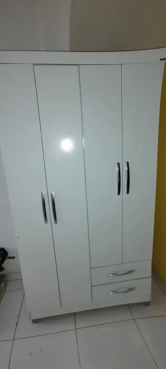Vende-se guarda-roupa!