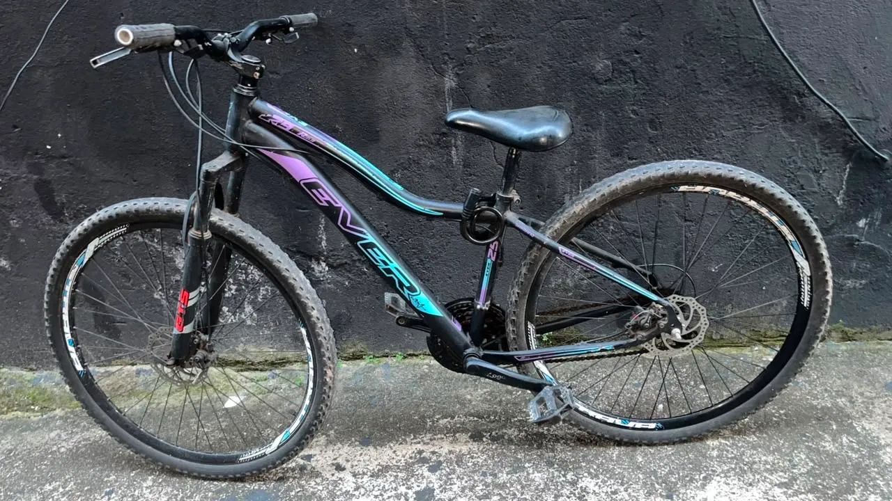 Vende-se bicicleta 